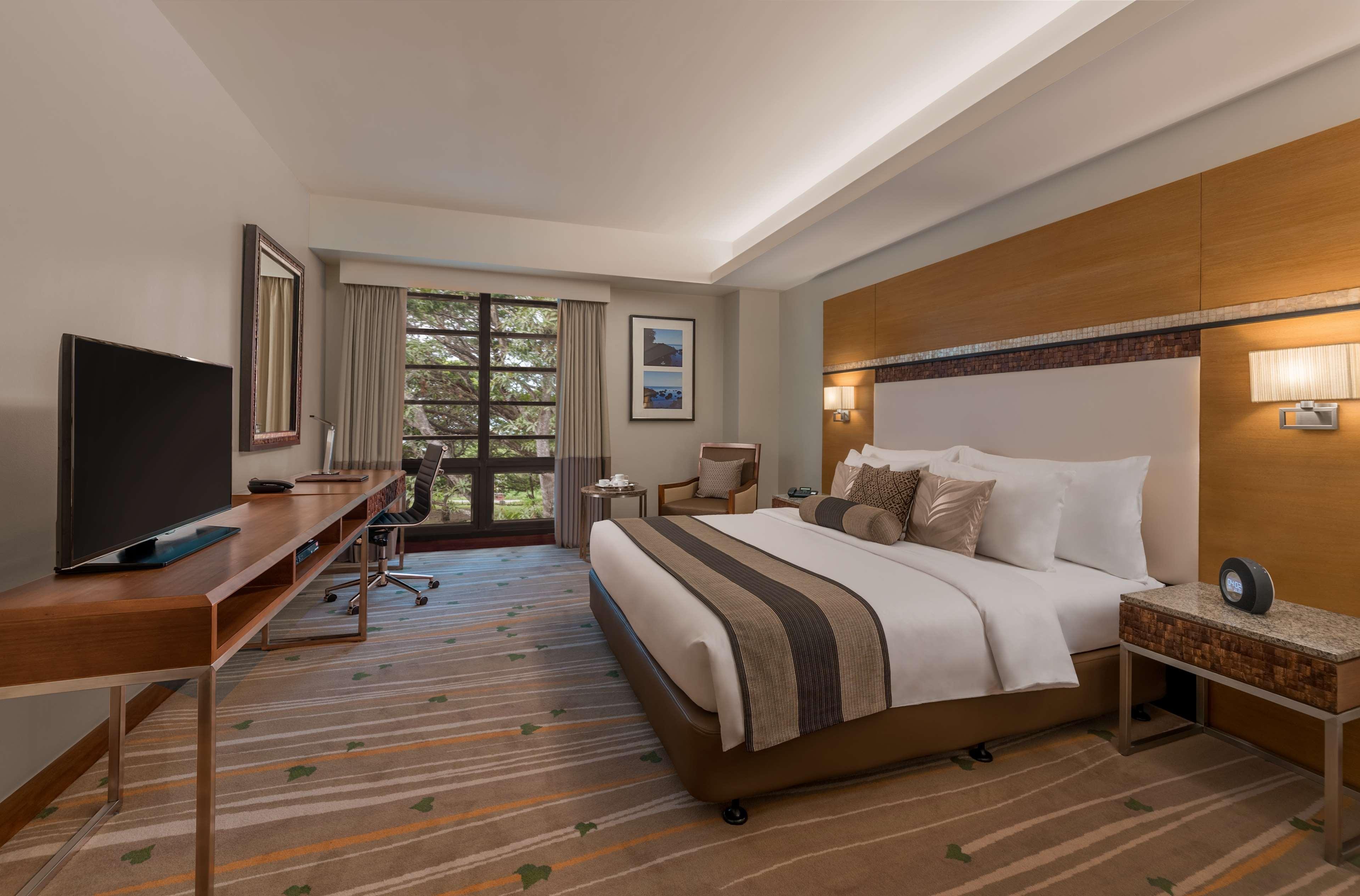Best Western Plus The Ivywall Hotel - Palawan Puerto Princesa Exterior photo