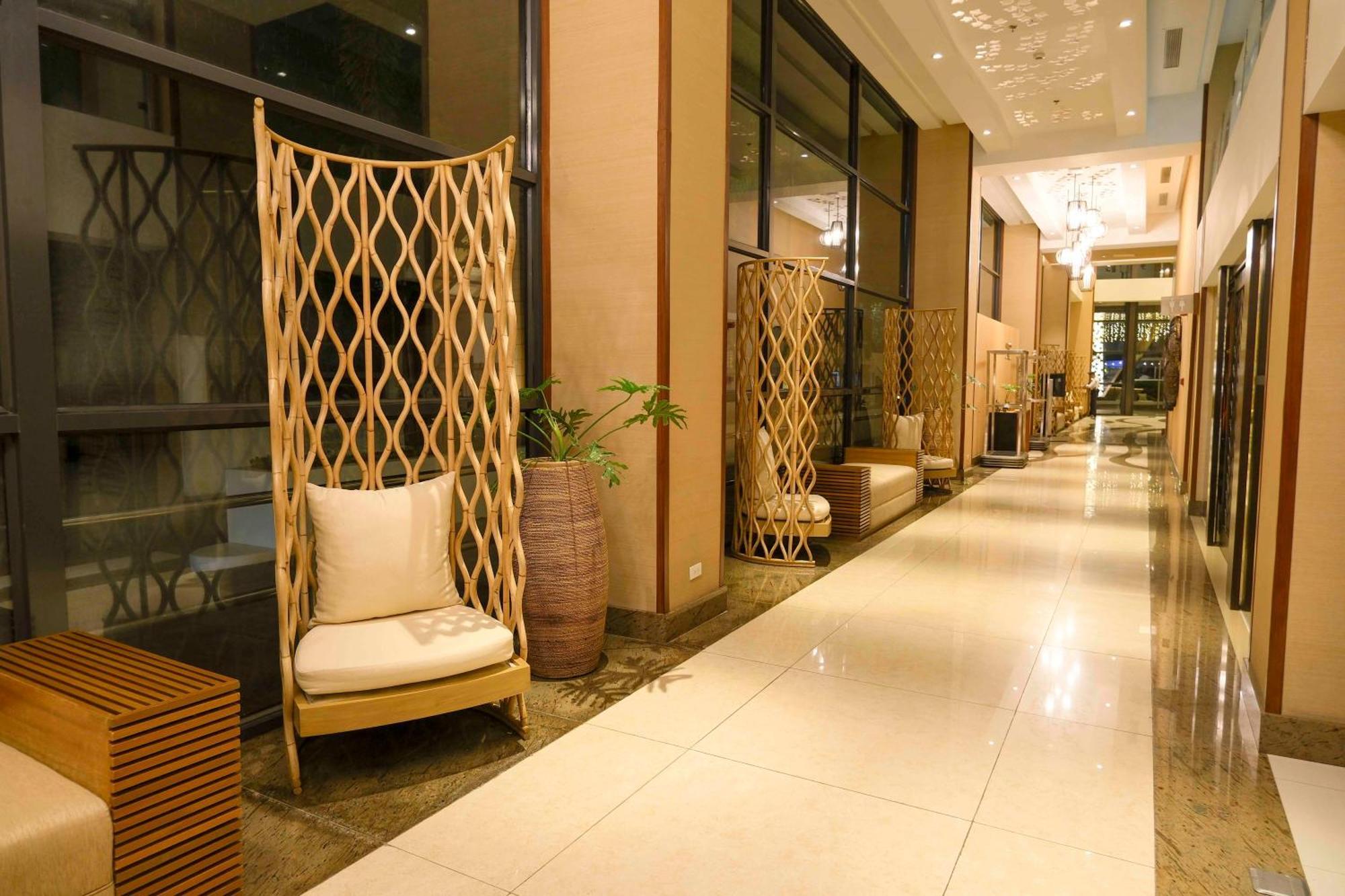 Best Western Plus The Ivywall Hotel - Palawan Puerto Princesa Exterior photo